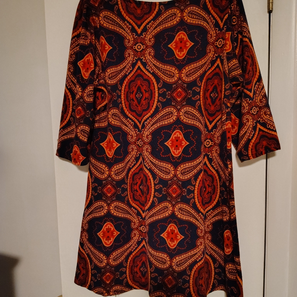Reborn Vibrant Red and Black Tunic - Picture 5 of 5